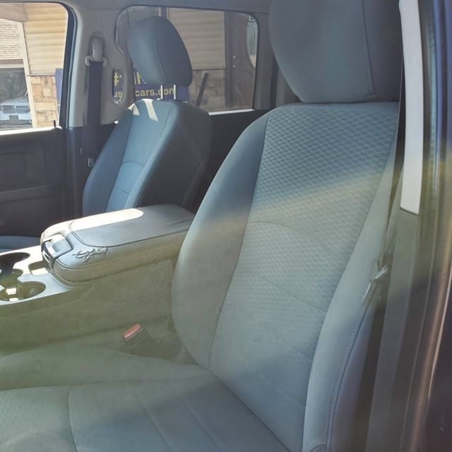 Used 2014 RAM 1500 Express AWD/4WD image 22