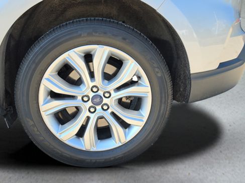 Used 2022 Ford Edge Titanium AWD/4WD image 24