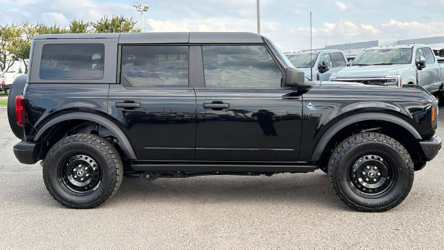 Certified 2022 Ford Bronco Black Diamond AWD/4WD image 2