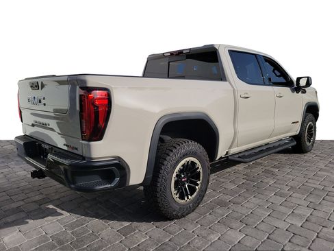 New 2026 GMC Sierra 1500 AT4X w/ LPO, Black Badging Package AWD/4WD image 6