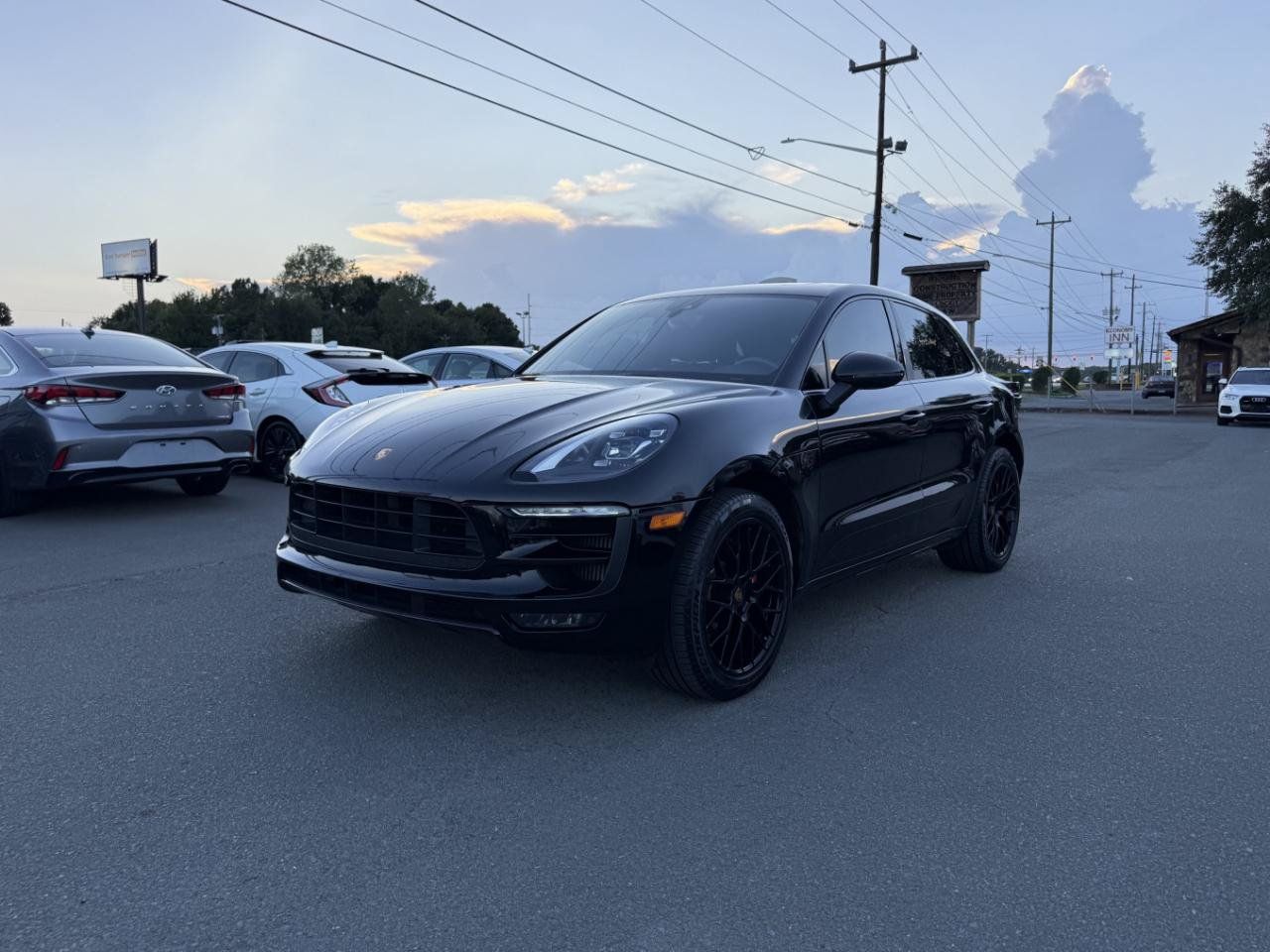 Used 2018 Porsche Macan GTS AWD/4WD image 3