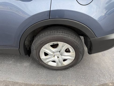 Used 2014 Toyota RAV4 LE FWD image 27