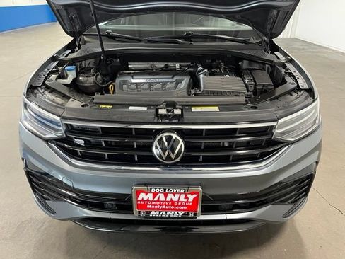 Used 2022 Volkswagen Tiguan SE R-Line FWD image 9