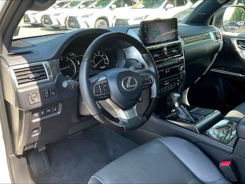 Certified 2023 Lexus GX 460 Premium w/ Premium Package AWD/4WD image 17
