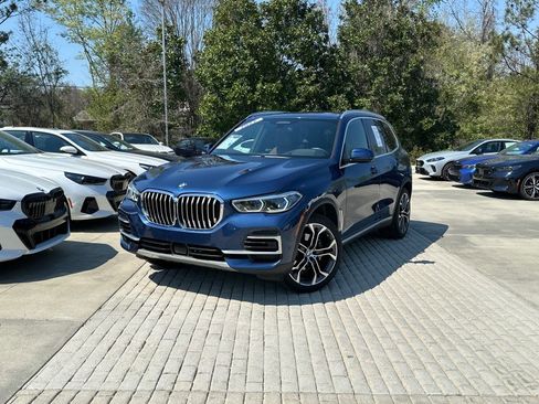 Used 2022 BMW X5 xDrive40i w/ Executive Package image 1