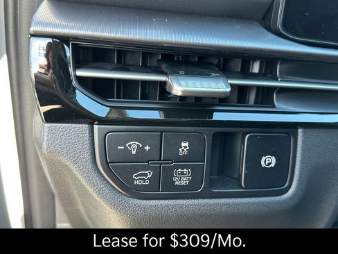 New 2026 Kia Sportage EX image 11