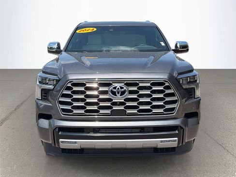 Used 2024 Toyota Sequoia Capstone AWD/4WD image 9