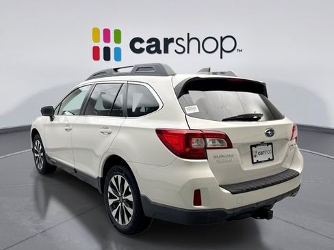 Used 2017 Subaru Outback 2.5i Limited AWD/4WD image 3