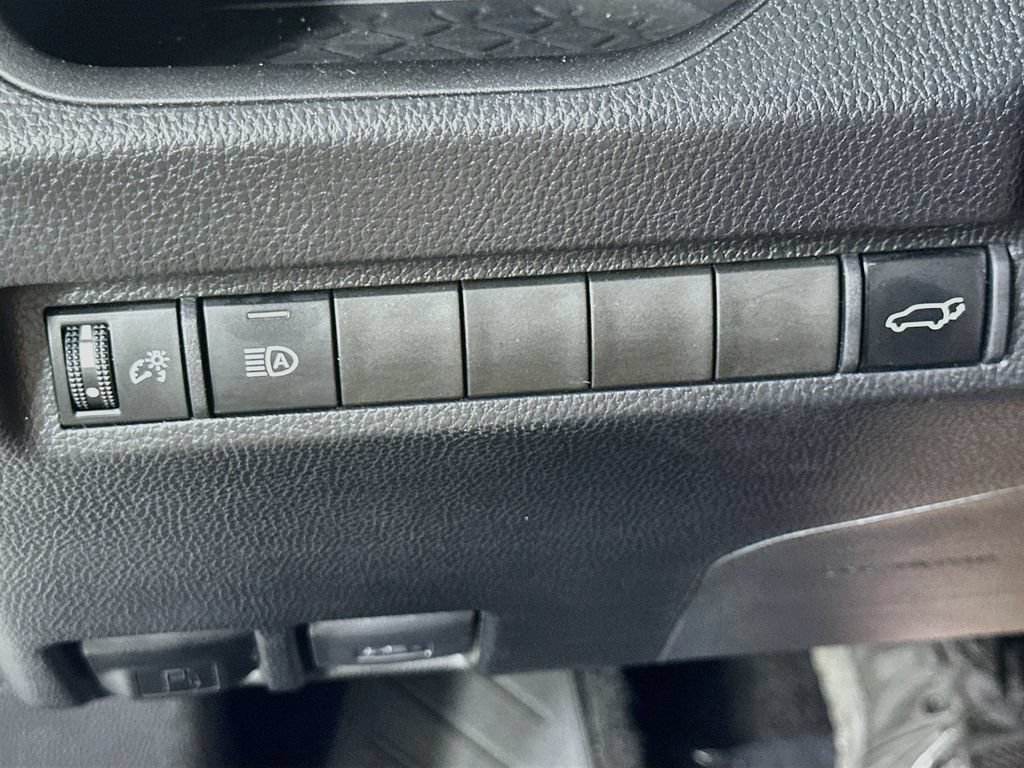 Used 2024 Toyota RAV4 XLE Premium FWD image 23
