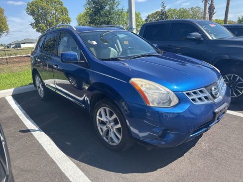 Used 2011 Nissan Rogue SV w/ SL Pkg image 3