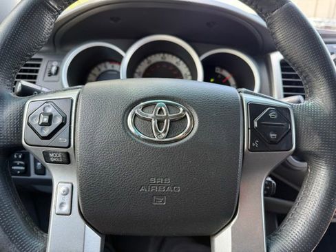 Used 2014 Toyota Tacoma 4x4 Double Cab w/ TRD Off-Road Package image 16