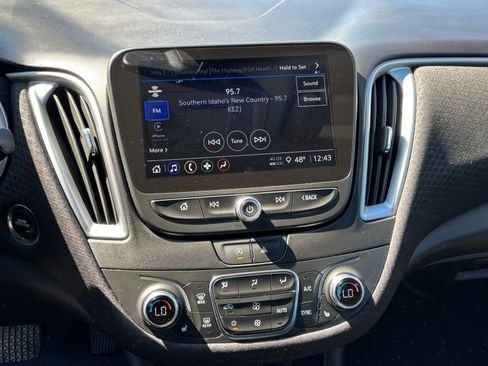 Used 2025 Chevrolet Malibu LT FWD image 15