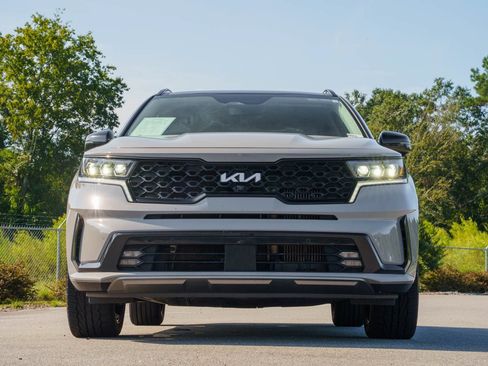 Used 2022 Kia Sorento SX FWD image 2