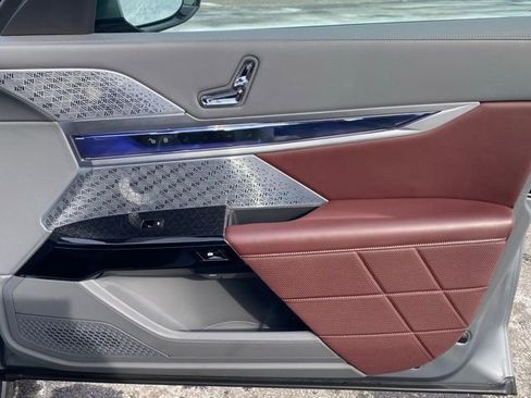 Used 2023 BMW 760i xDrive 760i xDrive image 37