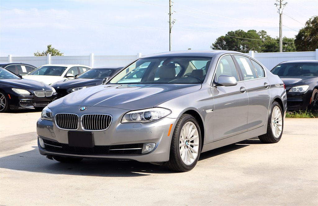 Used 2011 BMW 535i Sedan RWD image 3
