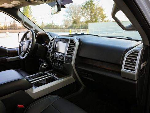 Used 2015 Ford F150 Lariat w/ Equipment Group 501A Mid image 20