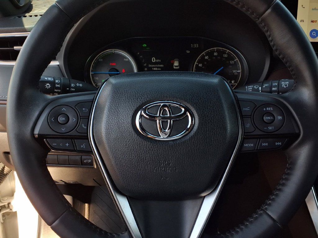 Certified 2023 Toyota Venza XLE AWD/4WD image 14