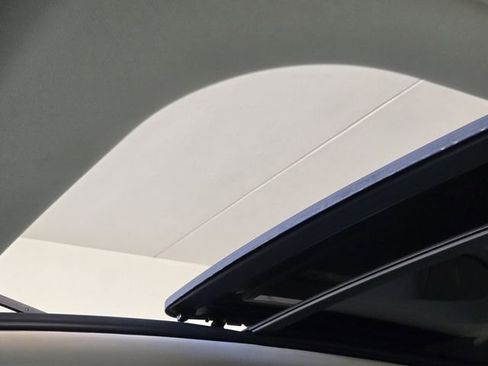 Used 2025 Genesis GV70 2.5T w/ Select Package image 20