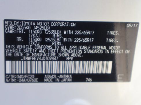 Certified 2018 Toyota RAV4 XLE FWD image 29