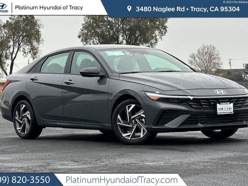 New 2025 Hyundai Elantra Sport FWD image 1