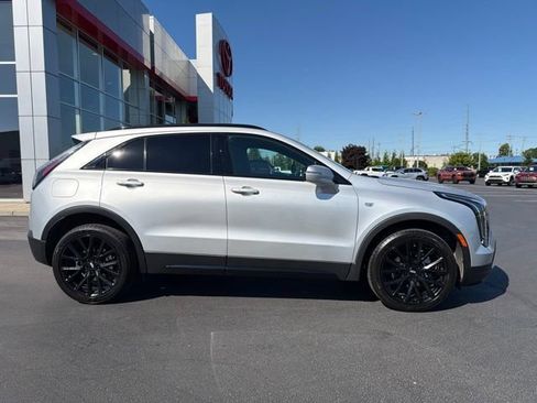Used 2022 Cadillac XT4 Sport w/ Cold Weather Package AWD/4WD image 8