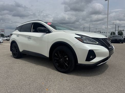 Used 2023 Nissan Murano SV w/ SV Midnight Edition Package FWD image 9