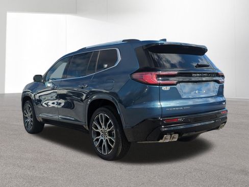New 2026 GMC Acadia Denali Ultimate w/ LPO, Floor Liner Package AWD/4WD image 7