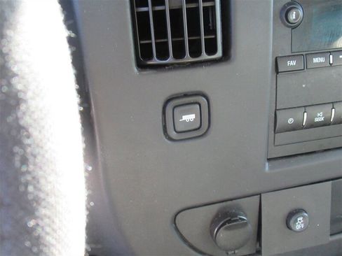 Used 2016 GMC Savana 3500 Extended image 26