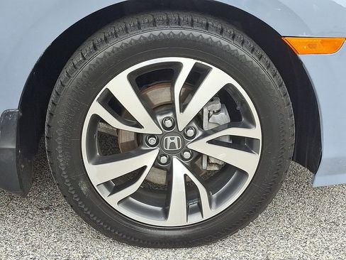 Used 2023 Honda Odyssey Touring image 11