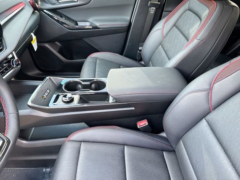 Used 2025 Chevrolet Equinox RS w/ Convenience Package III FWD image 24