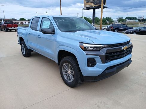 New 2026 Chevrolet Colorado LT w/ LT Convenience Package AWD/4WD image 11
