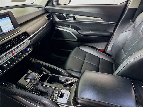 Used 2022 Kia Telluride EX w/ EX Premium Package image 24