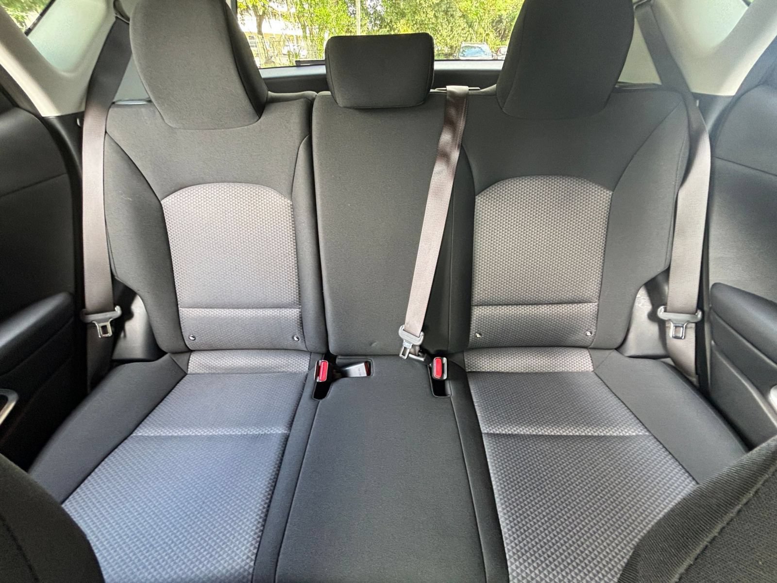 Used 2025 Kia Soul LX w/ LX Technology Package FWD image 35