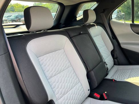 Used 2018 Chevrolet Equinox LT FWD image 15
