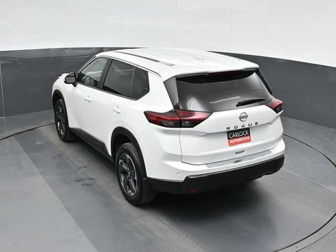 Used 2026 Nissan Rogue SV FWD image 49