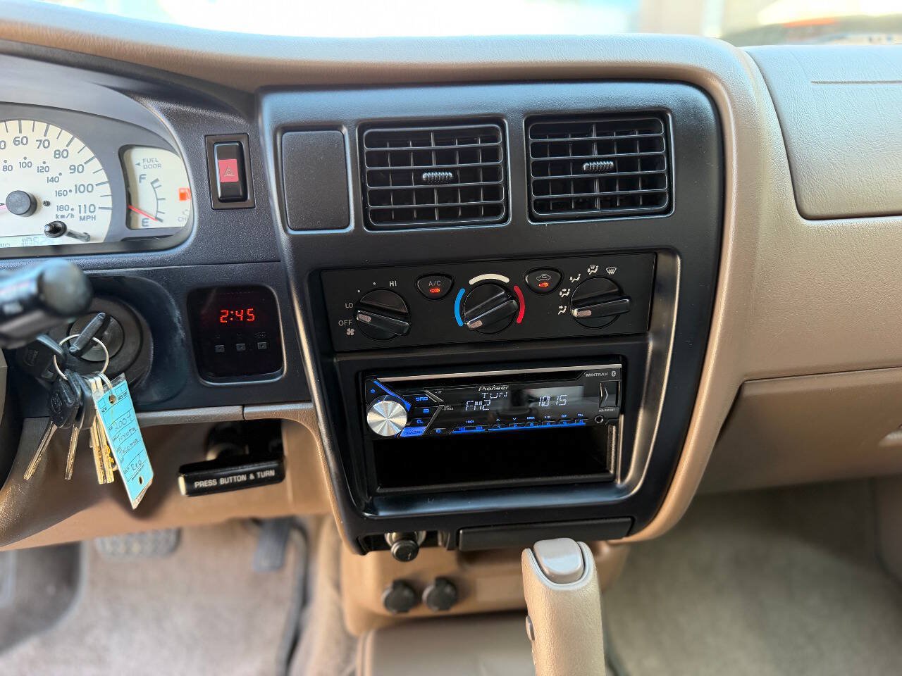 Used 2004 Toyota Tacoma PreRunner RWD image 25