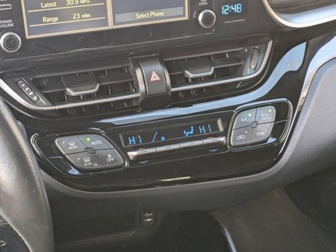 Used 2019 Toyota C-HR LE image 24