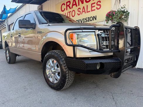 Used 2013 Ford F150 XLT w/ Luxury Equipment Group image 3