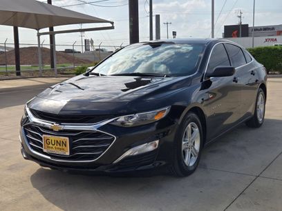 Certified 2022 Chevrolet Malibu LS w/ LPO, Convenience Package 1