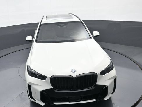 New 2026 BMW X5 xDrive50e w/ M Sport Package AWD/4WD image 31