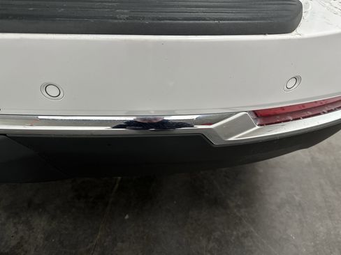 Used 2025 Chevrolet Tahoe LT image 18