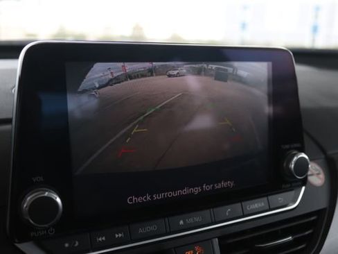 Used 2023 Nissan Altima 2.5 SV image 19