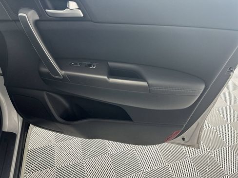 Used 2021 Kia Sportage S AWD/4WD image 32
