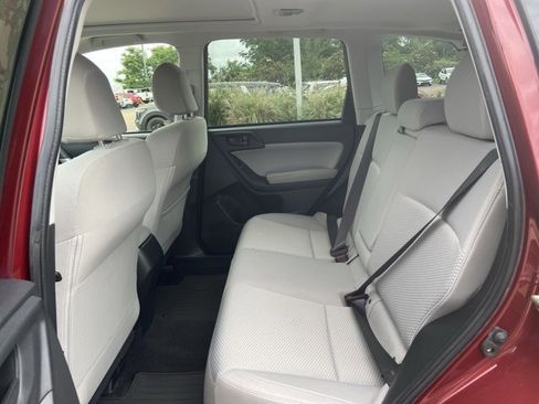 Used 2018 Subaru Forester 2.5i Premium AWD/4WD image 13