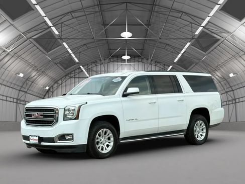 Used 2016 GMC Yukon XL SLE AWD/4WD image 3
