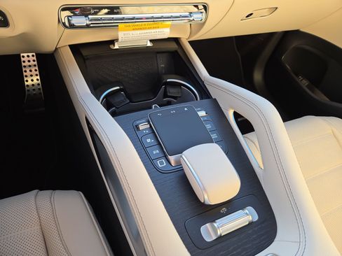 New 2026 Mercedes-Benz GLS 580 4MATIC image 22