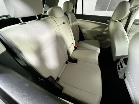 Used 2022 Volkswagen Tiguan SE image 25