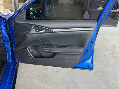 Used 2018 Honda Civic Sport image 33