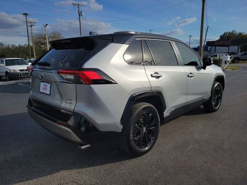 Used 2022 Toyota RAV4 XSE image 3