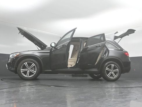 Used 2020 Mercedes-Benz GLC 300 4MATIC image 54